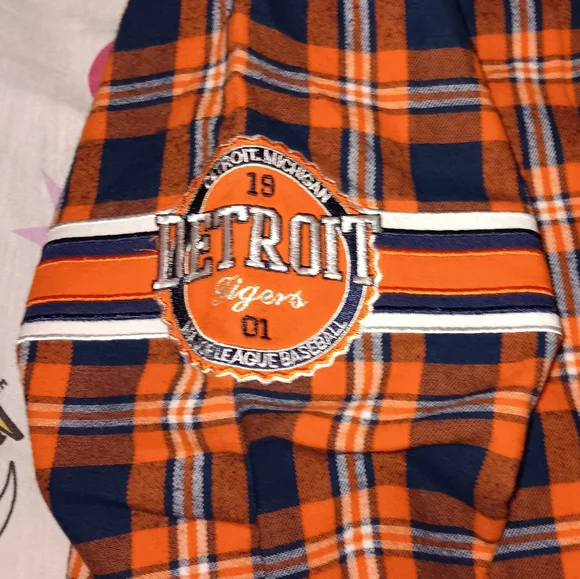 Detroit Tigers Orange And Blue Flannel Button Up Shirt Baseball Jersey - Picture 3 of 7